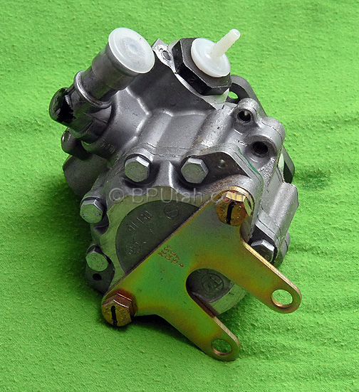 Auto Power Steering Pump for Land Rover Discovery 1 & Defender 90 Auto Power Steering Pump for Land Rover Discovery 1 & Defender 90